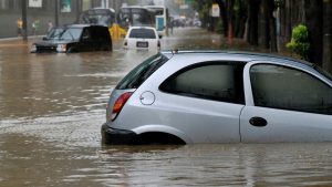 seguro de carro cobre enchente